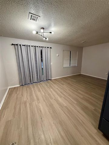 4716 SE CHERRY HILL LN Lane, Oklahoma City, OK 73135