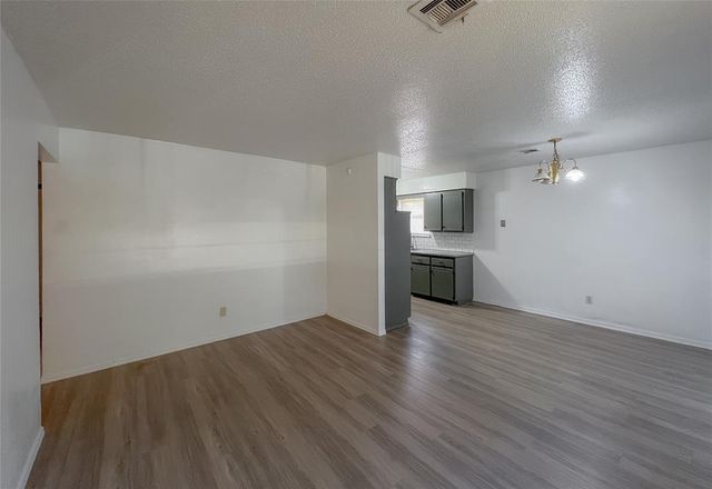 4716 SE CHERRY HILL LN Lane, Oklahoma City, OK 73135