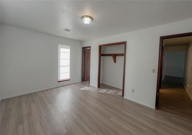 4716 SE CHERRY HILL LN Lane, Oklahoma City, OK 73135