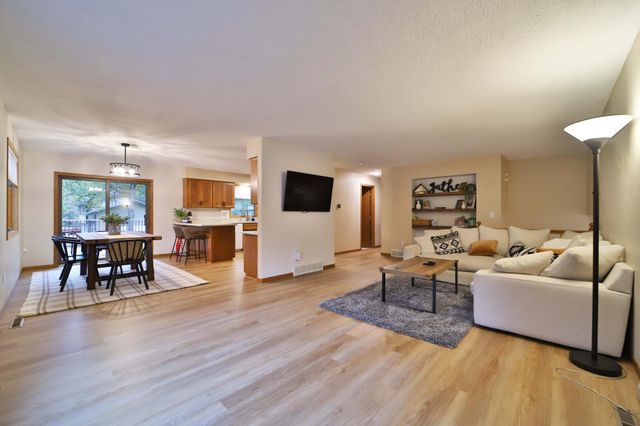 13361 Timberlane Drive, Baxter, MN 56425