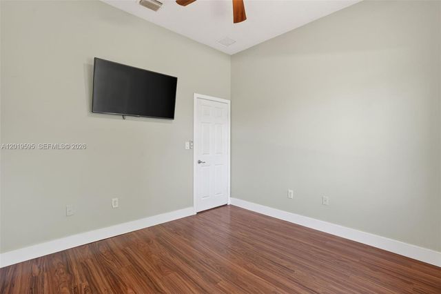 32204 SW 205th Ave, Homestead, FL 33030