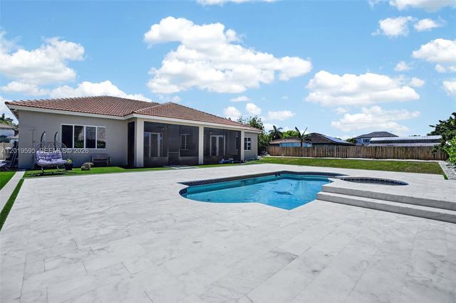 32204 SW 205th Ave, Homestead, FL 33030