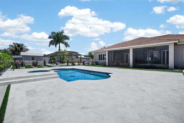 32204 SW 205th Ave, Homestead, FL 33030