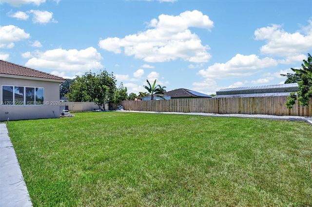 32204 SW 205th Ave, Homestead, FL 33030