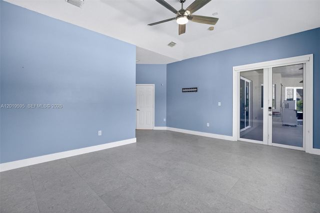 32204 SW 205th Ave, Homestead, FL 33030