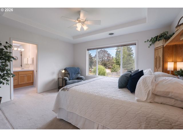 2731 KNOX RIDGE Ter, Forest Grove, OR 97116
