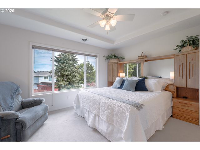 2731 KNOX RIDGE Ter, Forest Grove, OR 97116