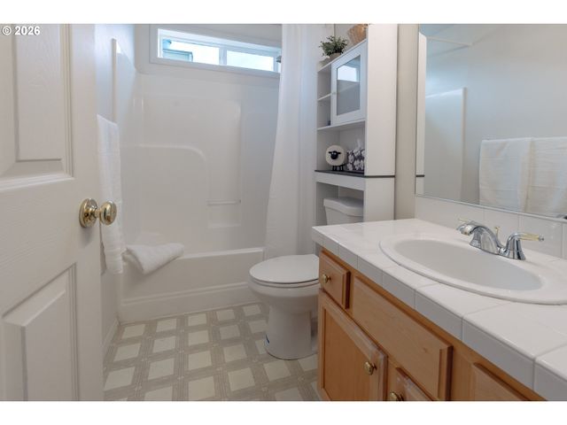 2731 KNOX RIDGE Ter, Forest Grove, OR 97116