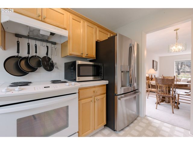 2731 KNOX RIDGE Ter, Forest Grove, OR 97116