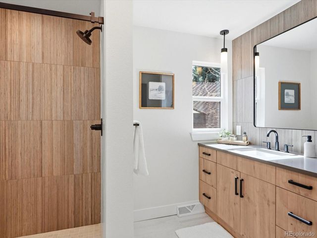 7948 S Wabash Court, Centennial, CO 80112