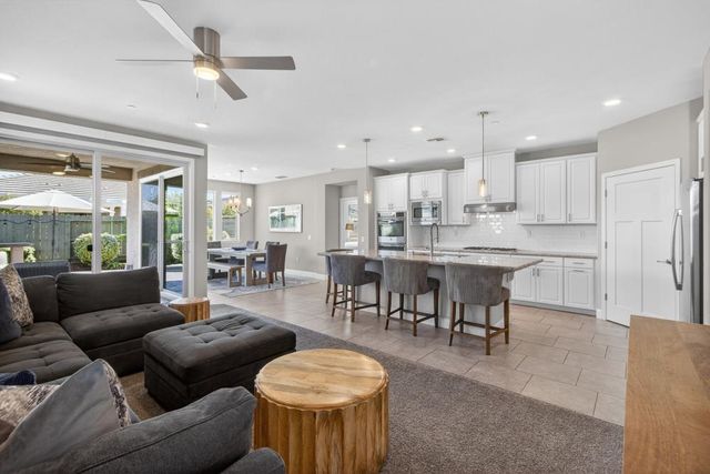 7003 De La Vina Dr, El Dorado Hills, CA 95762