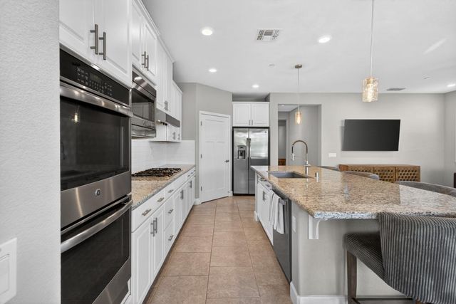 7003 De La Vina Dr, El Dorado Hills, CA 95762