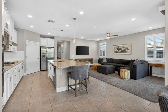 7003 De La Vina Dr, El Dorado Hills, CA 95762