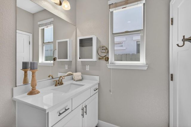 7003 De La Vina Dr, El Dorado Hills, CA 95762