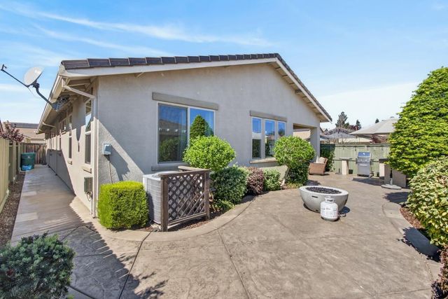 7003 De La Vina Dr, El Dorado Hills, CA 95762