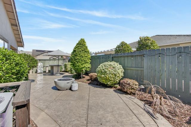 7003 De La Vina Dr, El Dorado Hills, CA 95762