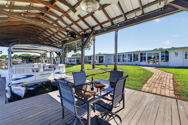 1015 SOUTHLAND DRIVE, Tavares, FL 32778