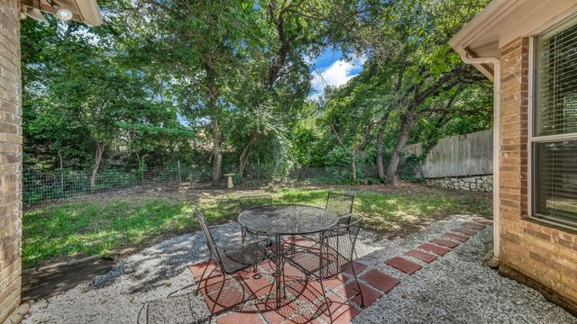 2205 Country Brook Drive, Weatherford, TX 76087