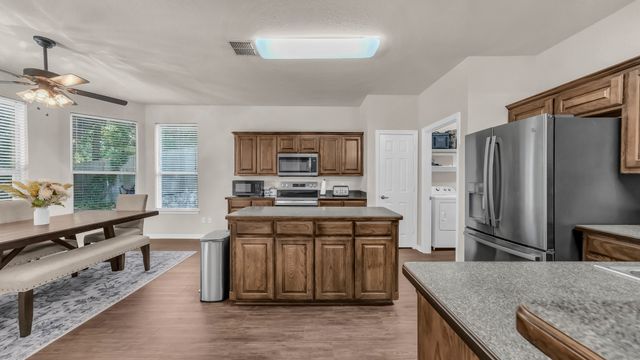 2205 Country Brook Drive, Weatherford, TX 76087