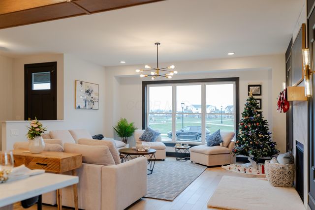 3648 Beulah Park Drive, Grove City, OH 43123