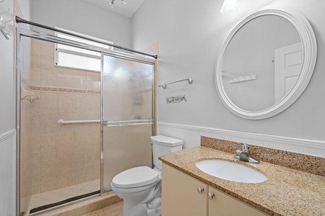 2570 SE 4th Place, Homestead, FL 33033