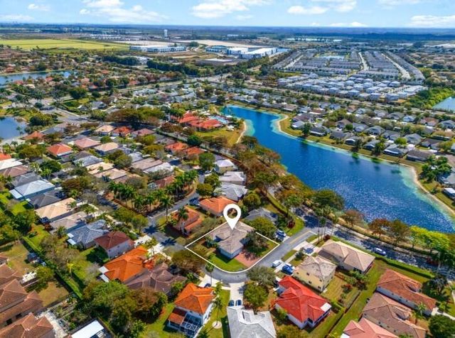 2570 SE 4th Place, Homestead, FL 33033