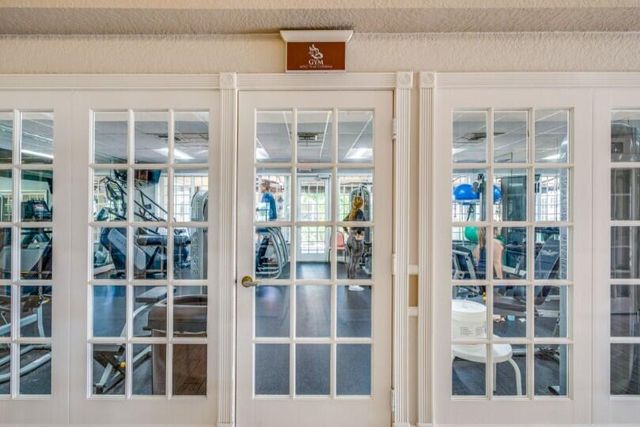 2570 SE 4th Place, Homestead, FL 33033