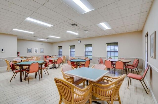 2570 SE 4th Place, Homestead, FL 33033
