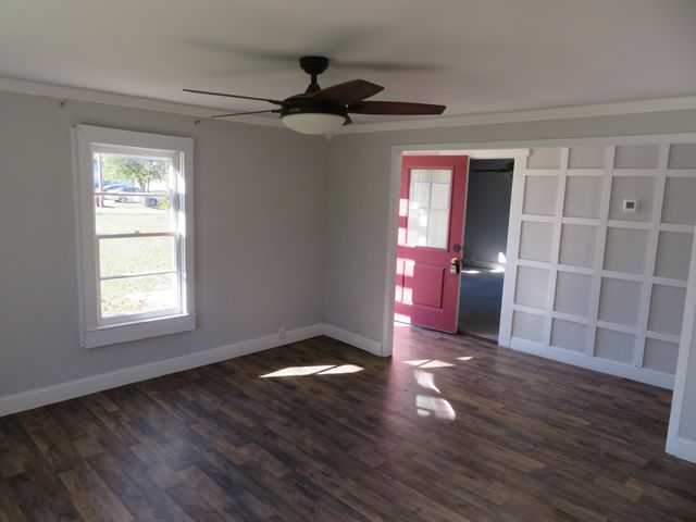 10 W Church Street, Stanton, KY 40380