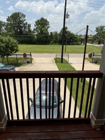 5810 B Stuebner Airline Rd Road, Houston, TX 77091