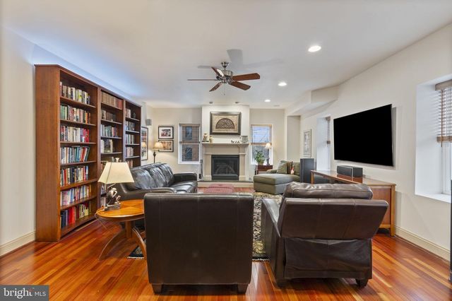 1101 S CLINTON ST, Baltimore, MD 21224