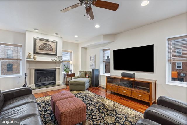 1101 S CLINTON ST, Baltimore, MD 21224