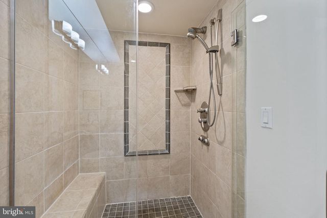 1101 S CLINTON ST, Baltimore, MD 21224