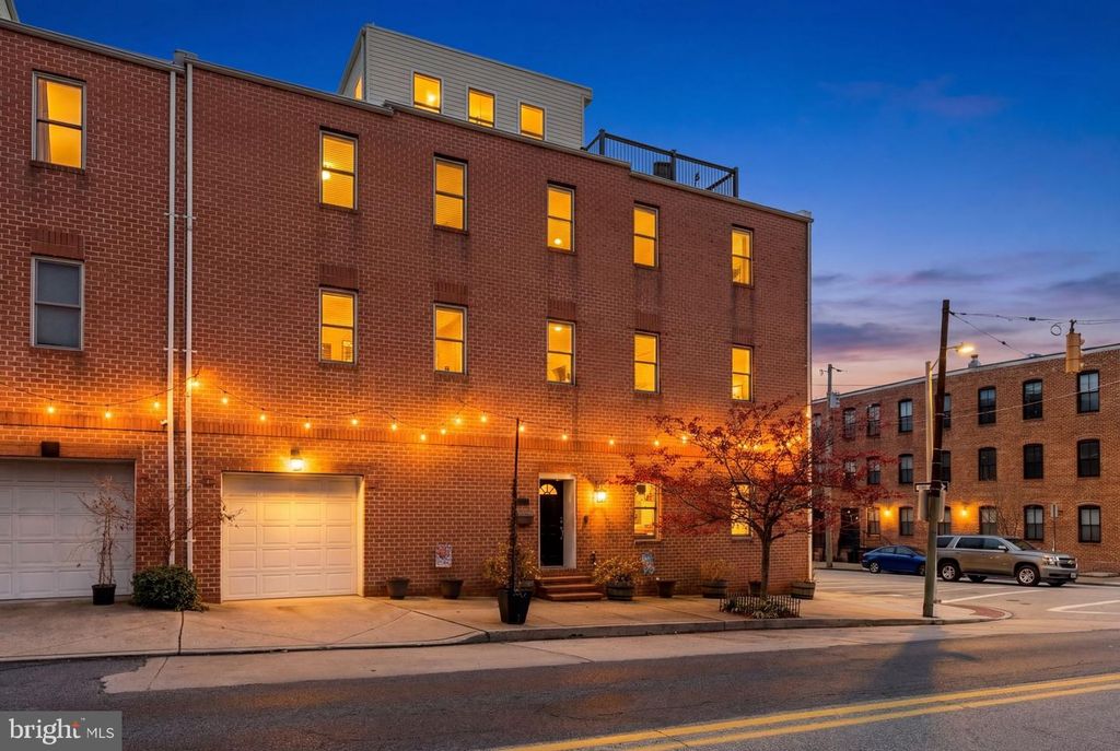 Image 1 of property listing at 1101 S CLINTON ST, Baltimore, MD 21224