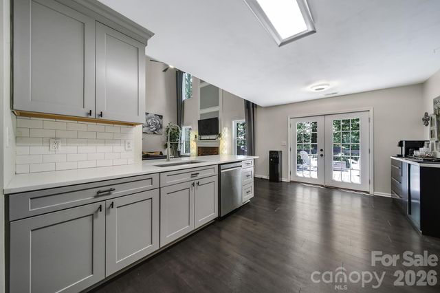 14338 Crown Harbor Drive, Charlotte, NC 28278