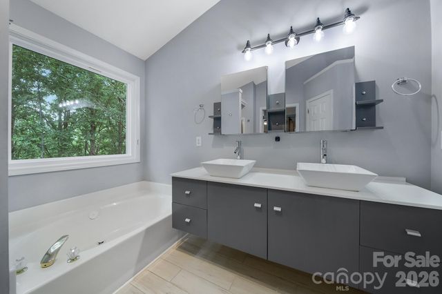 14338 Crown Harbor Drive, Charlotte, NC 28278