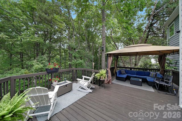14338 Crown Harbor Drive, Charlotte, NC 28278