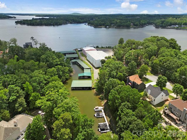 14338 Crown Harbor Drive, Charlotte, NC 28278