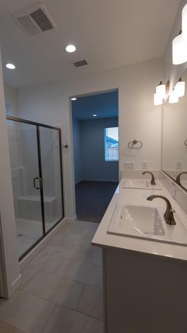 4177 Agnes Lane, Madera, CA 93636