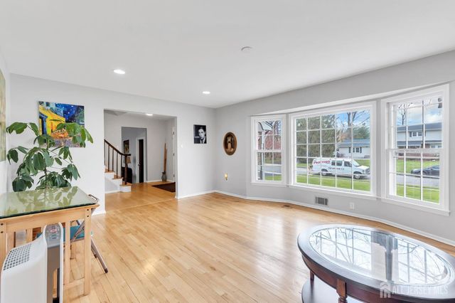 8 Queens Place, Old Bridge, NJ 08857