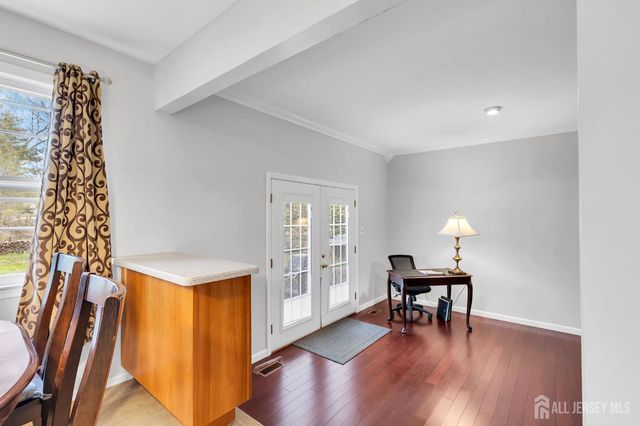 8 Queens Place, Old Bridge, NJ 08857