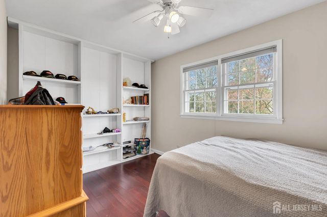 8 Queens Place, Old Bridge, NJ 08857