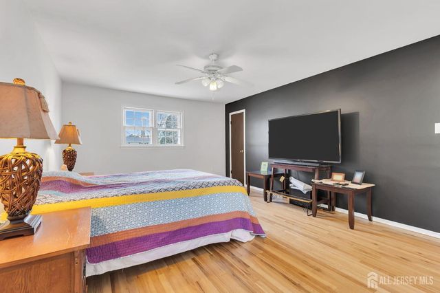 8 Queens Place, Old Bridge, NJ 08857