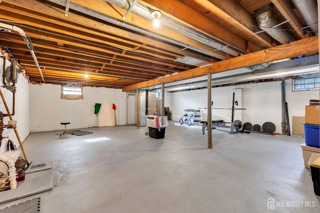 8 Queens Place, Old Bridge, NJ 08857