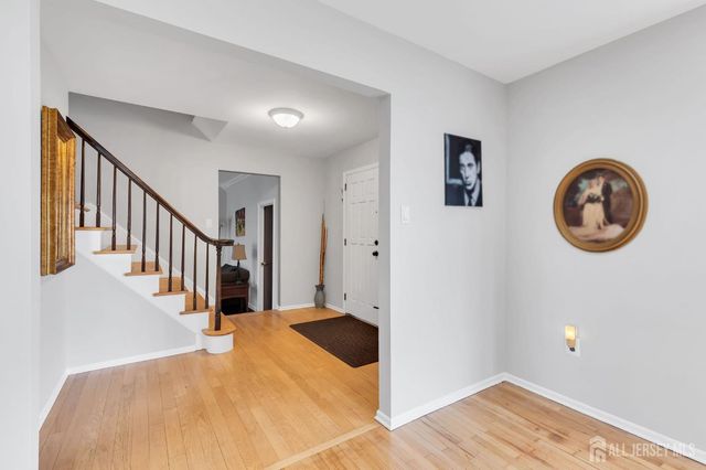 8 Queens Place, Old Bridge, NJ 08857