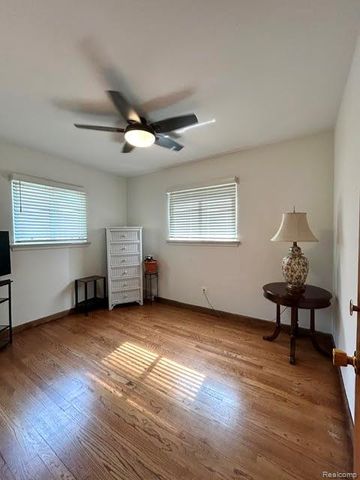 29701 Sherry Avenue, Madison Heights, MI 48071