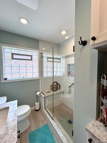 29701 Sherry Avenue, Madison Heights, MI 48071