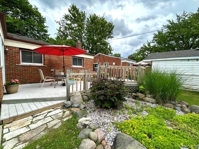29701 Sherry Avenue, Madison Heights, MI 48071
