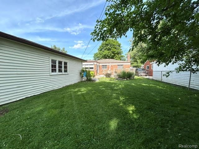 29701 Sherry Avenue, Madison Heights, MI 48071