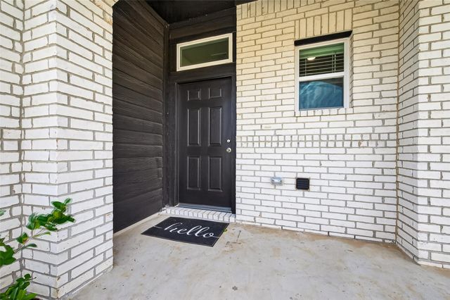 9975 Enclave Grove Drive, Willis, TX 77318